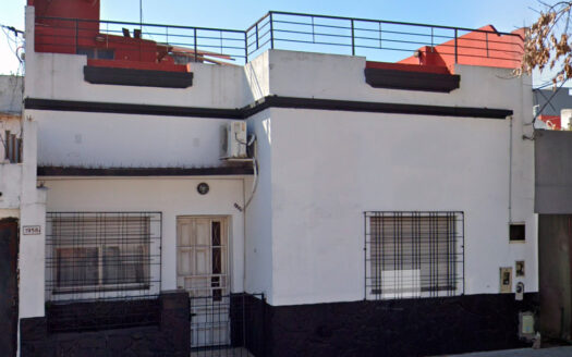 PH Tipo Casa 3 ambientes con patio y terraza en Mataderos