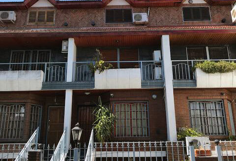Triplex 5 ambientes en Villa Urquiza 3 plantas y 2 cocheras